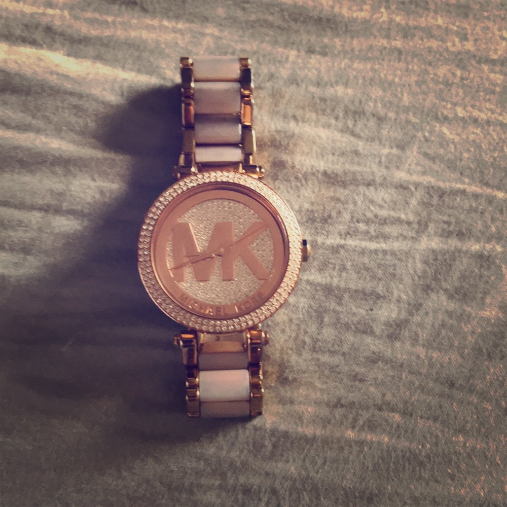 Micheal Kors rose gold watch